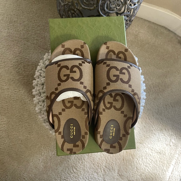 COPY - Gucci Jumbo GG Canvas Slides Size 41 - Picture 1 of 5